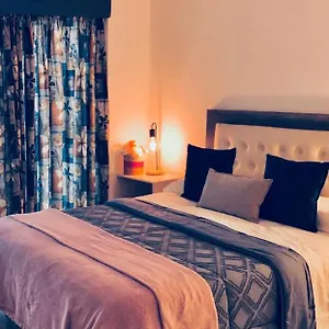 https://mendoza-suites-3.hotelsmendoza.com