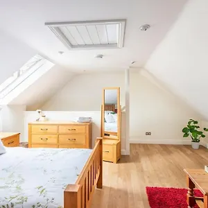 https://millfield-cottage.yorkshirehotels.net